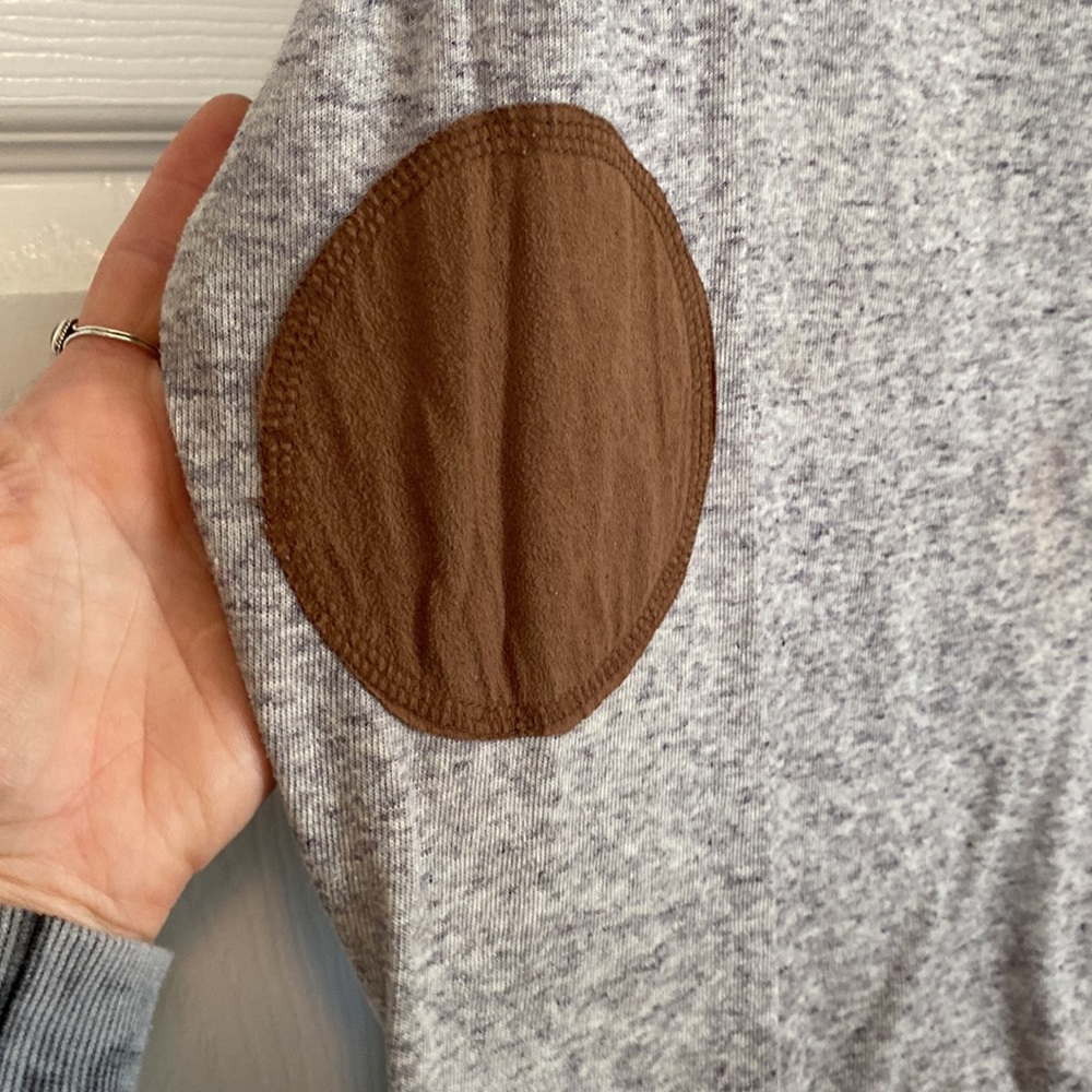 Sweater - Picture 3 of 4